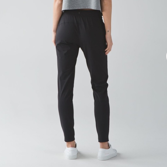 Lululemon Dropt Workout Pants in Black Size 2 - Picture 2 of 11